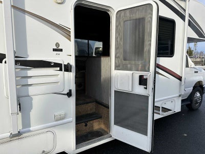 2011 Ford Econoline Cutaway E-450 Super Duty 158" DRW