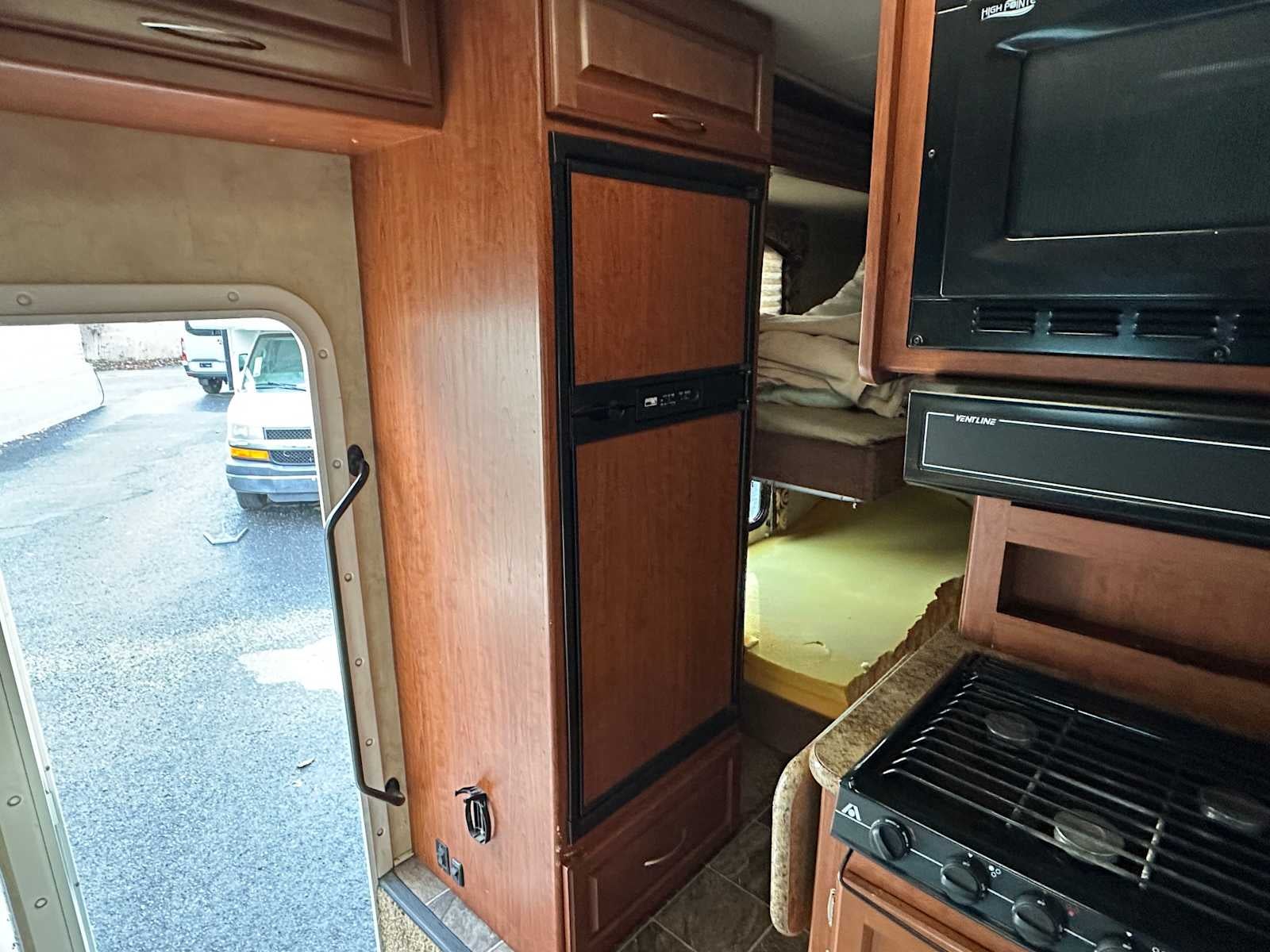 2011 Ford Econoline Cutaway E-450 Super Duty 158" DRW