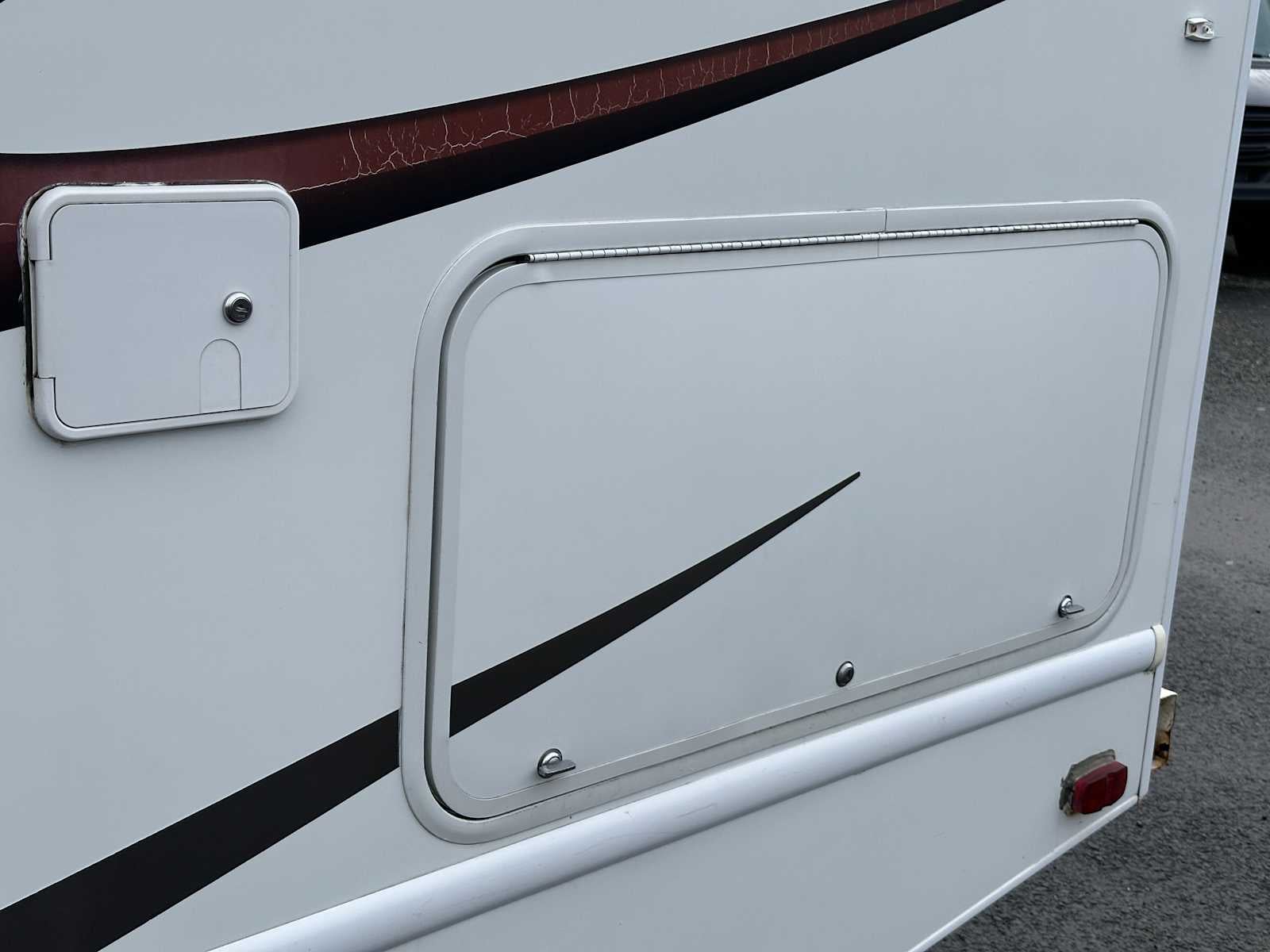 2011 Ford Econoline Cutaway E-450 Super Duty 158" DRW