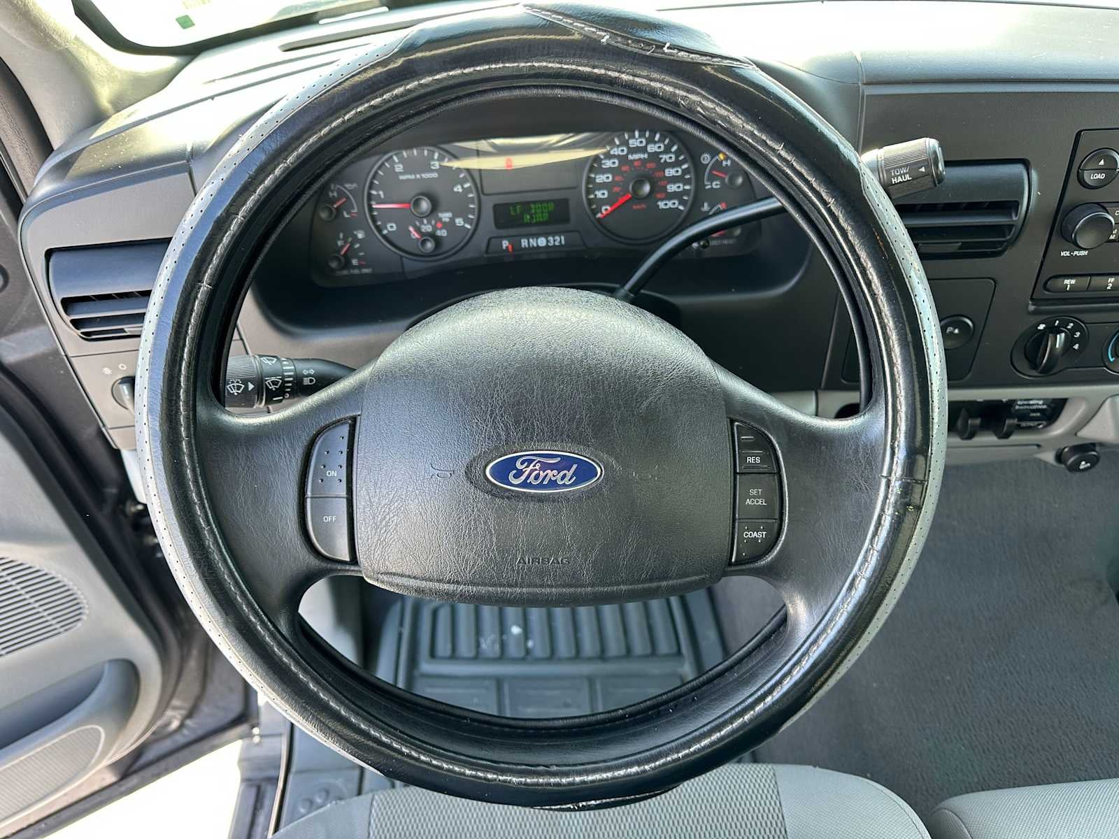 2006 Ford Super Duty F-350 SRW Lariat