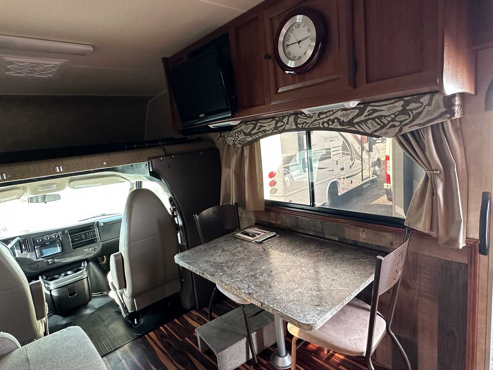 2014 Chevrolet Express 4500 Van 159"