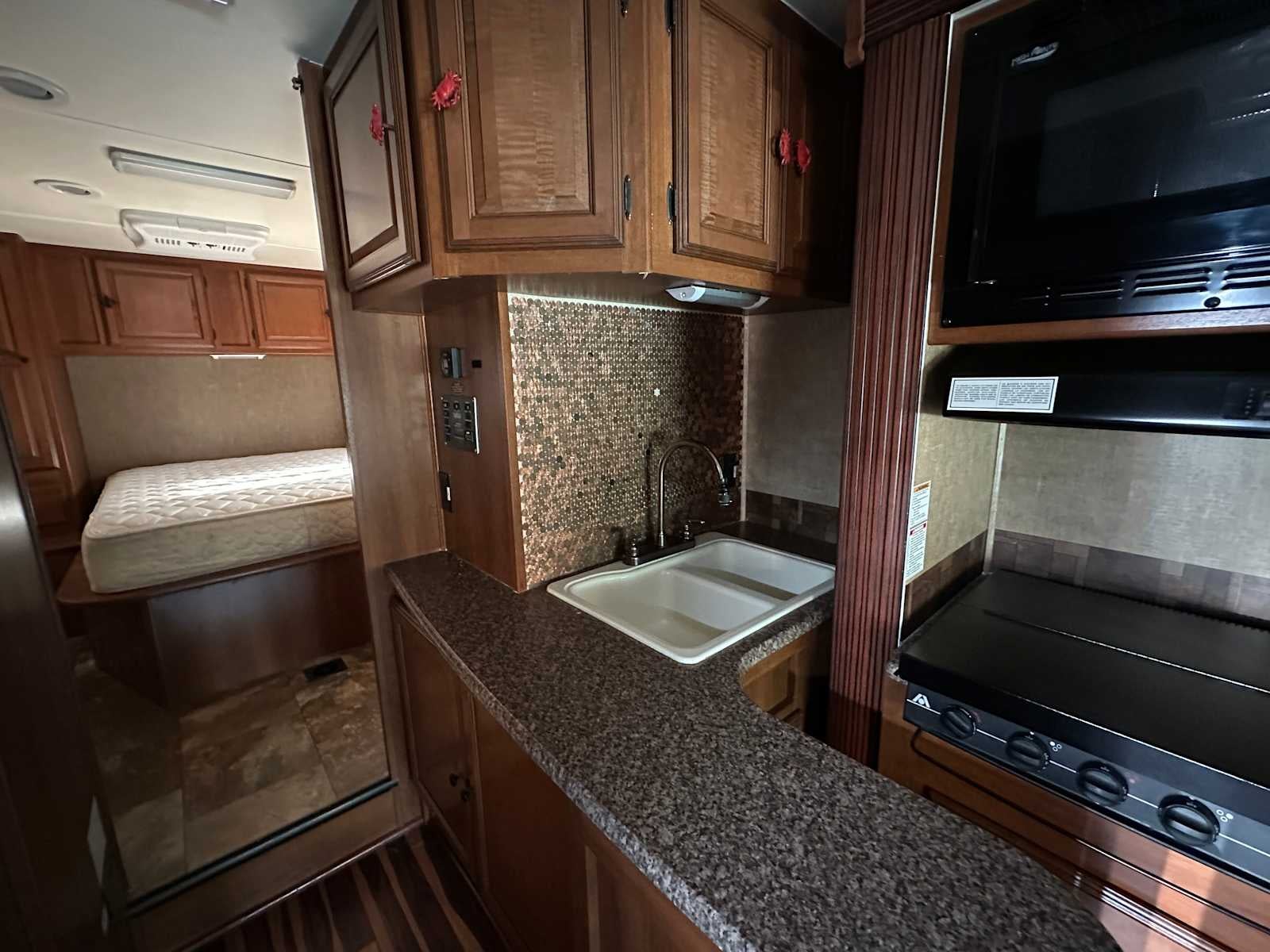 2014 Chevrolet Express 4500 Van 159"