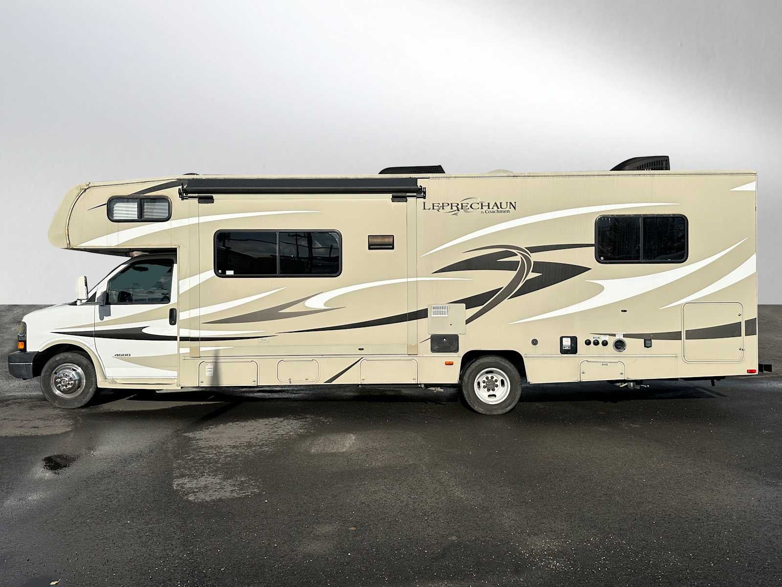 2014 Chevrolet Express 4500 Van 159"