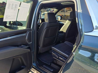 2025 Cadillac Escalade 4WD Premium Luxury