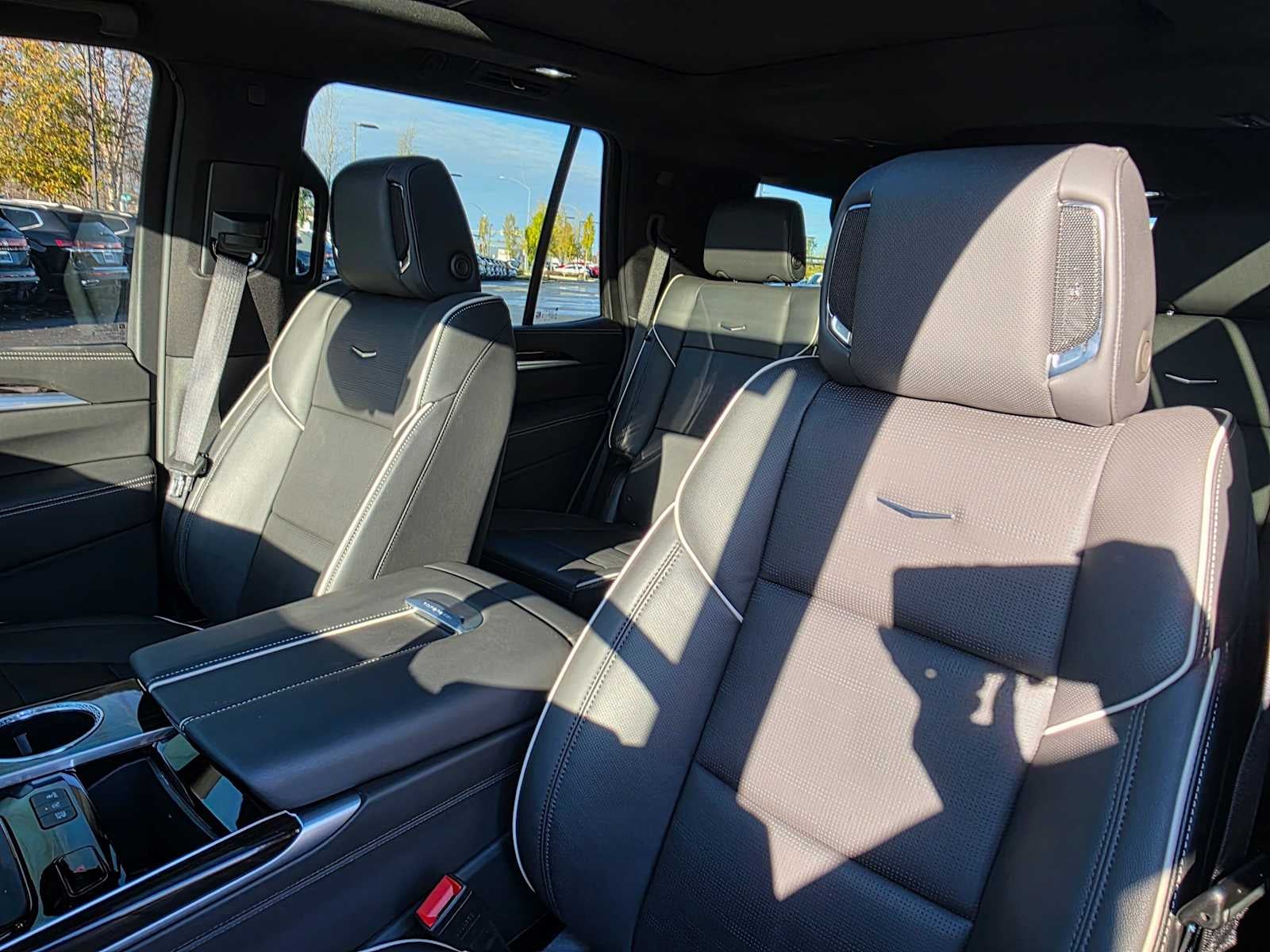 2025 Cadillac Escalade 4WD Premium Luxury