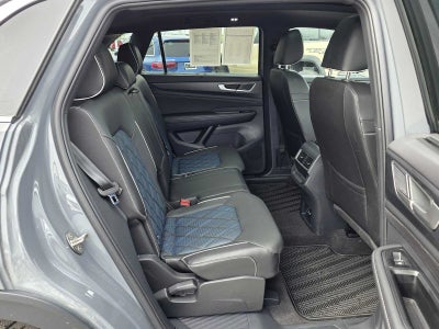 2025 Volkswagen Atlas Cross Sport 2.0T SEL Premium R-Line