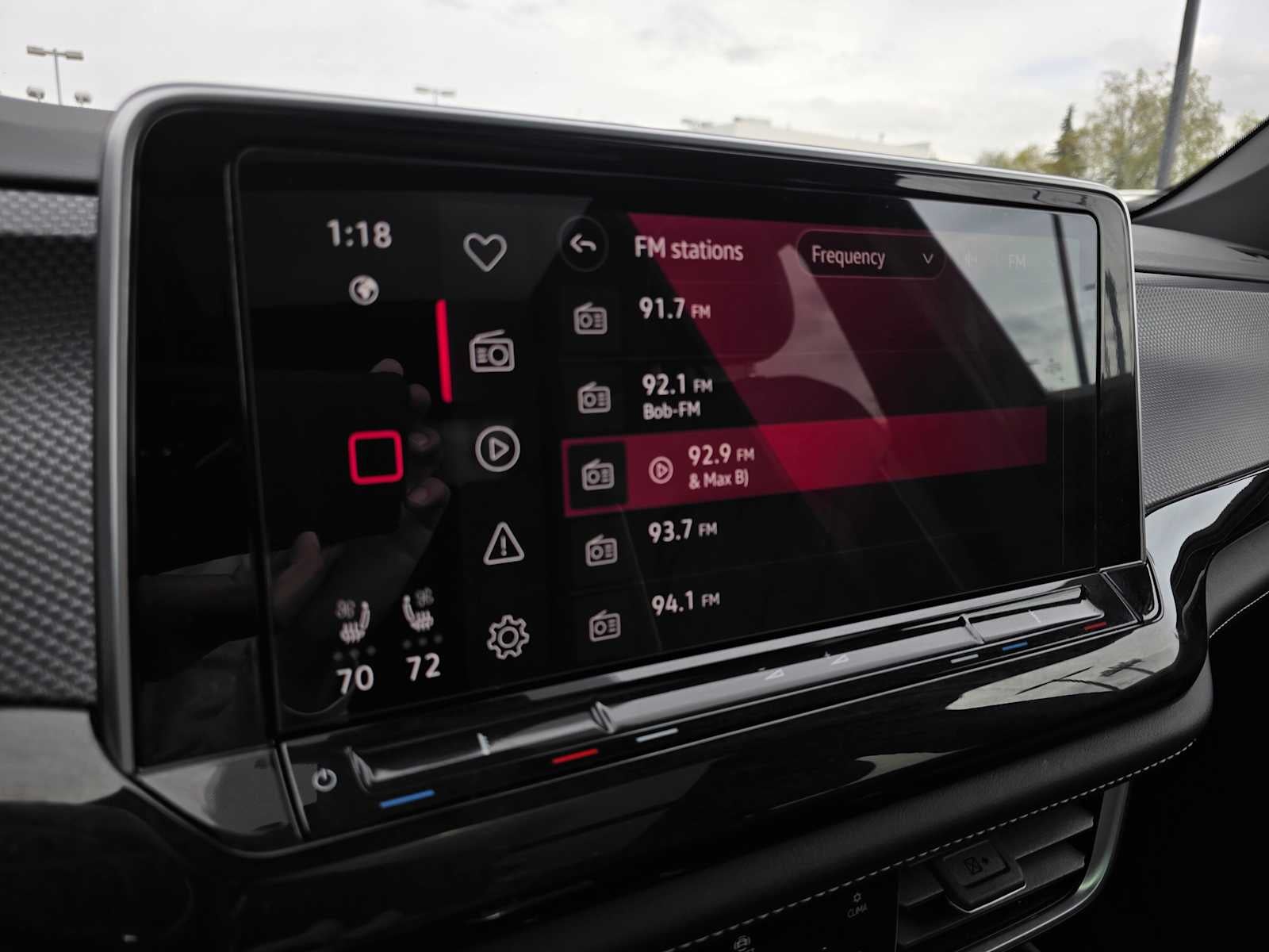 2025 Volkswagen Atlas Cross Sport 2.0T SEL Premium R-Line