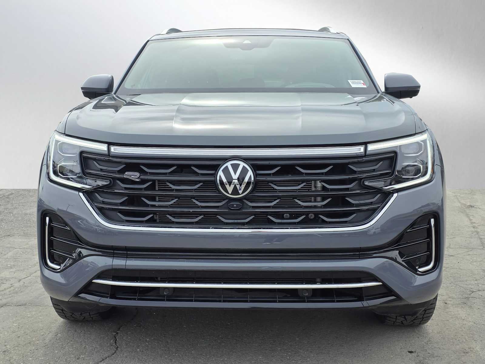 2025 Volkswagen Atlas Cross Sport 2.0T SEL Premium R-Line