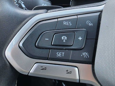 2024 Volkswagen Atlas Cross Sport 2.0T SE w/Technology