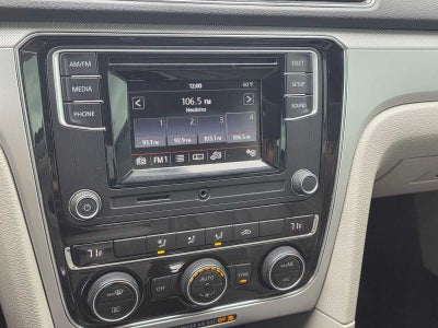 2016 Volkswagen Passat 1.8T S
