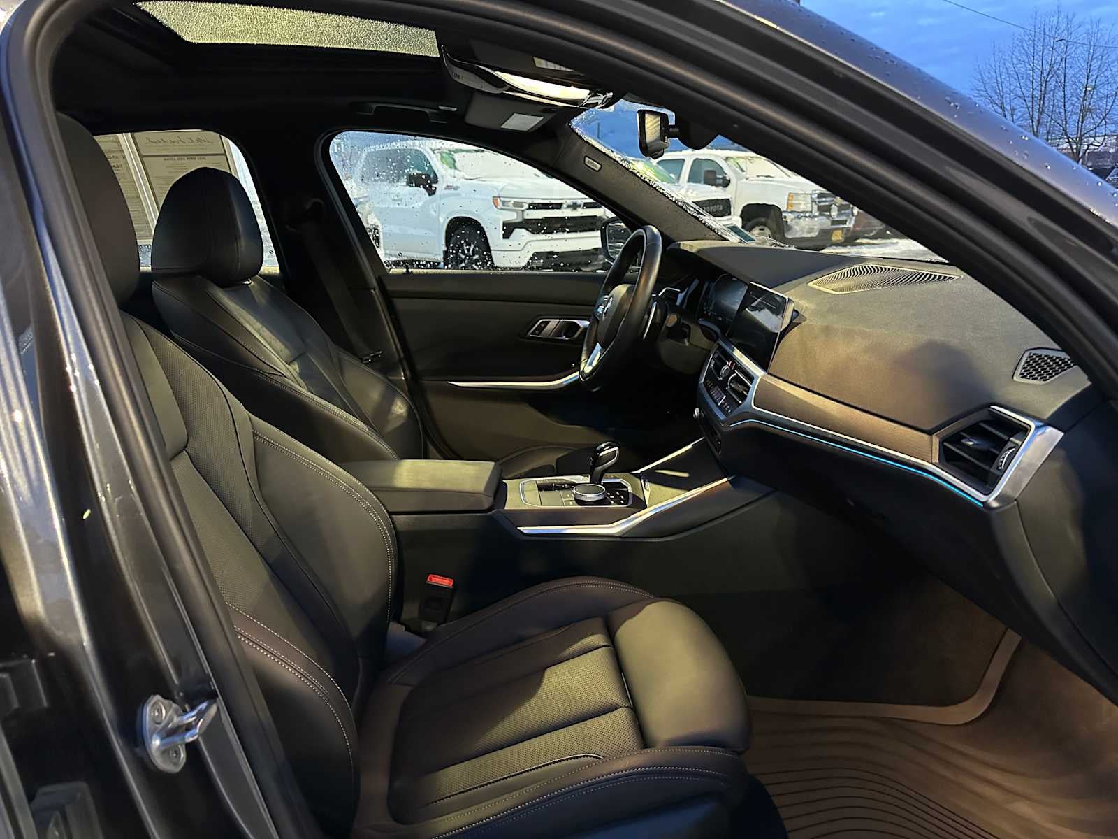 2022 BMW 3 Series 330e xDrive