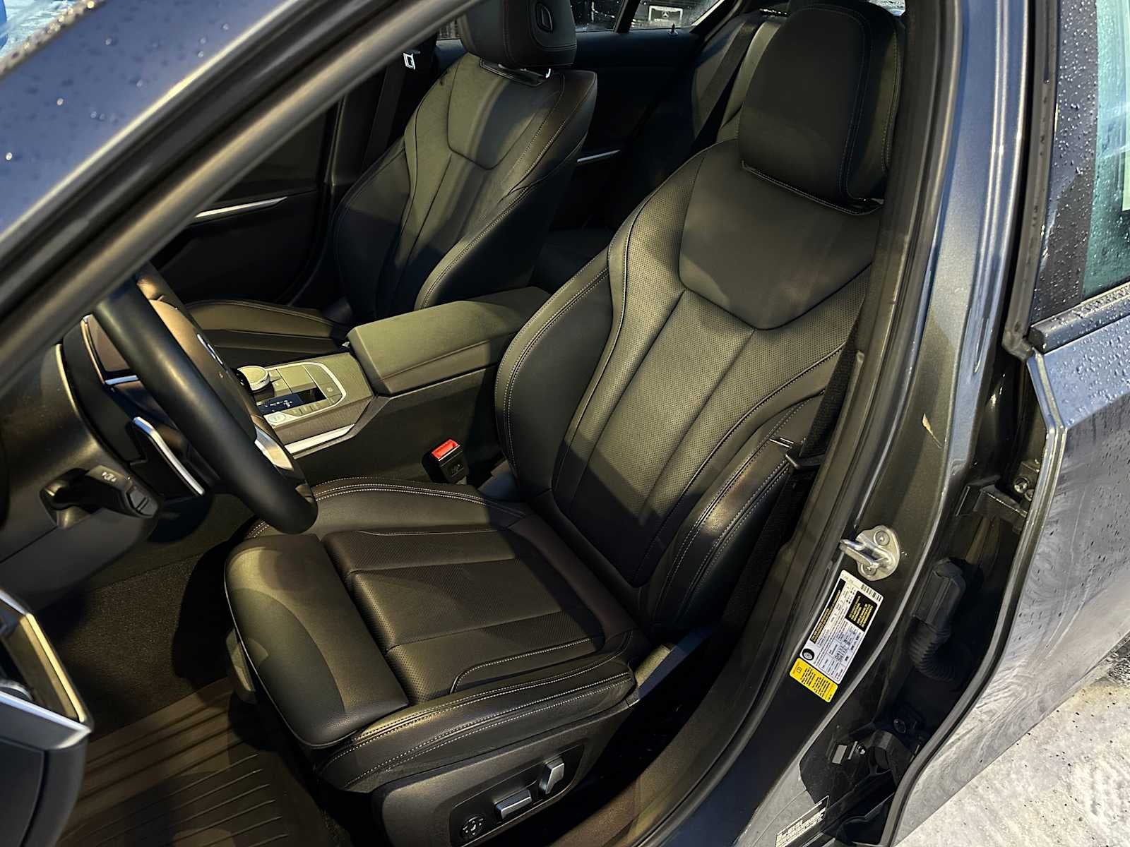 2022 BMW 3 Series 330e xDrive