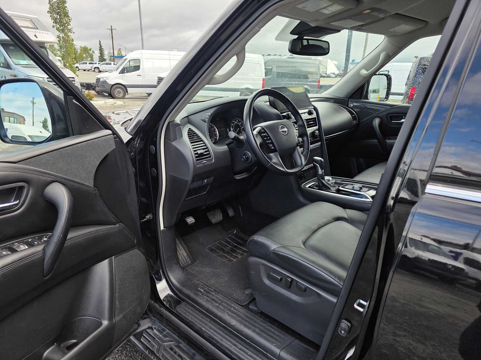 2024 Nissan Armada SV
