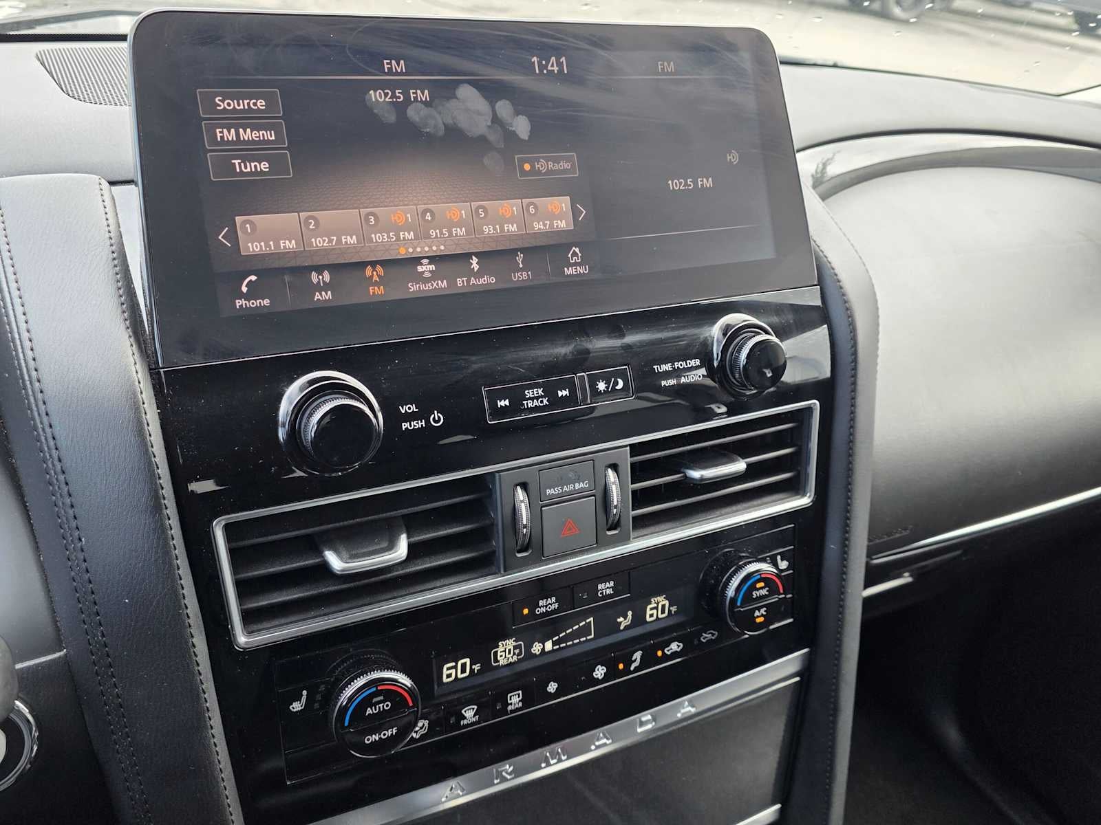 2024 Nissan Armada SV