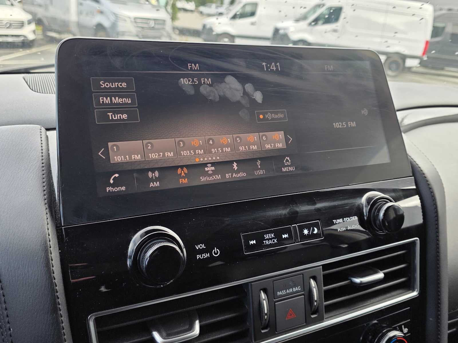 2024 Nissan Armada SV