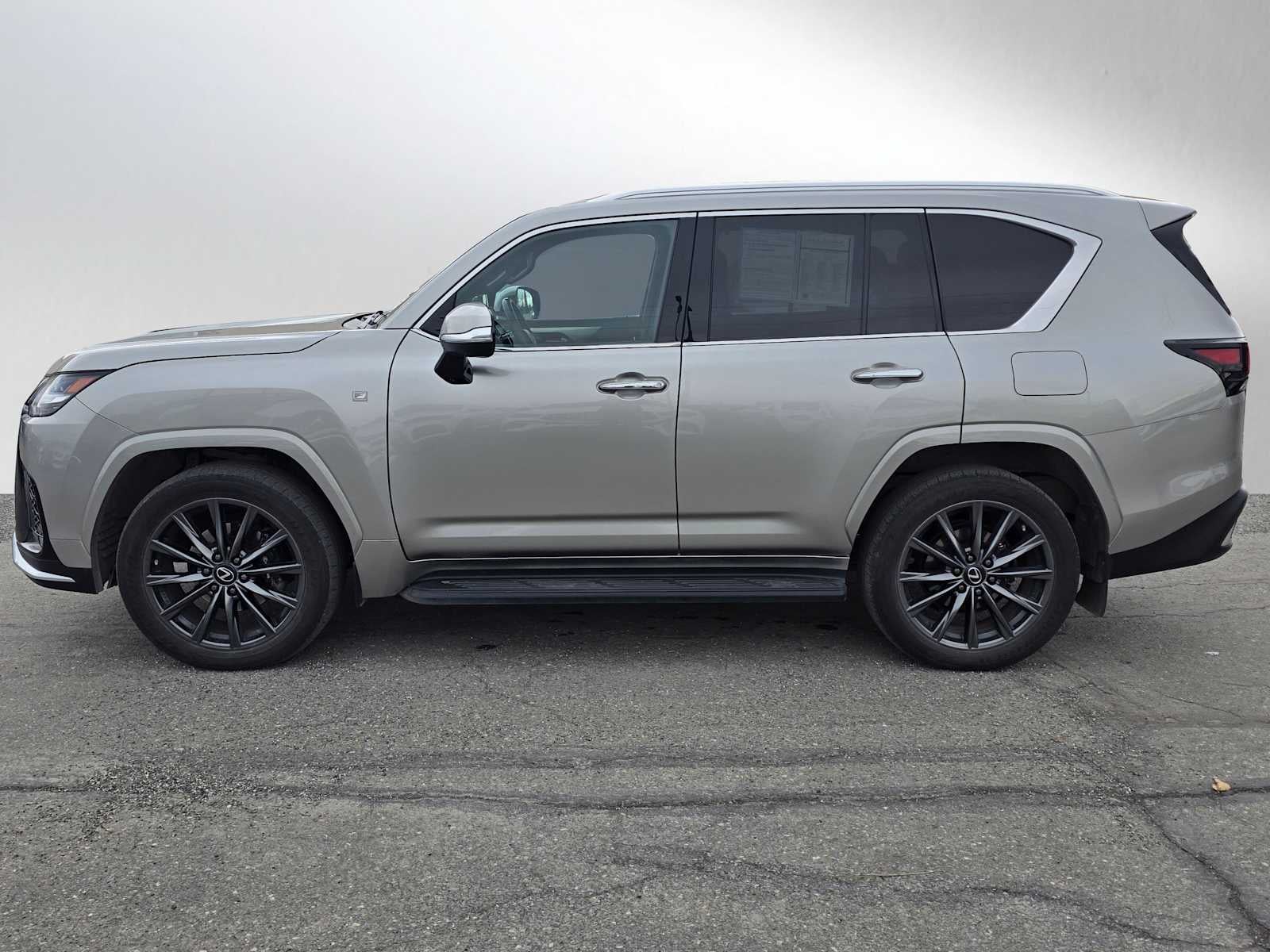 2022 Lexus LX 600 F SPORT