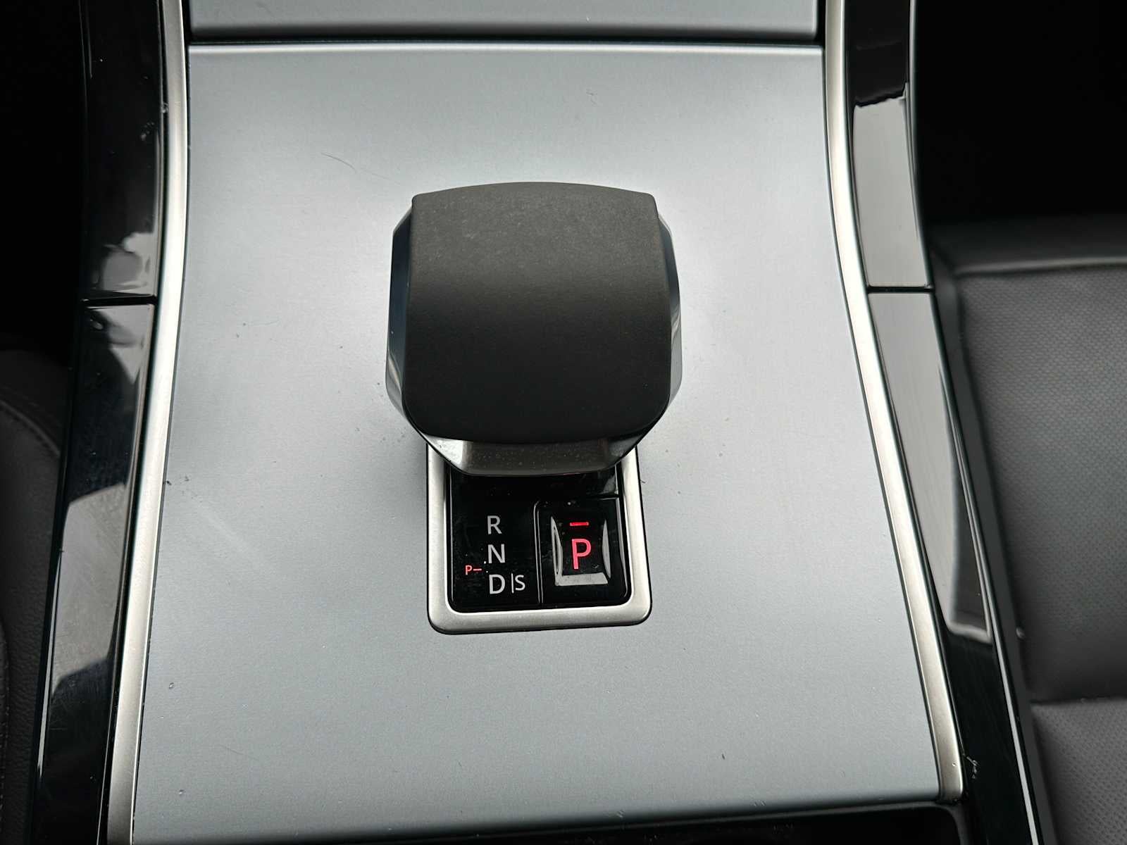 2024 Land Rover Range Rover Velar S