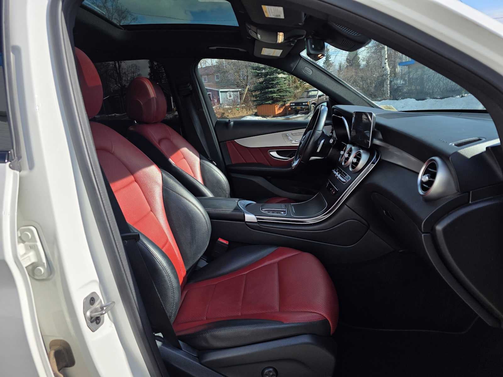 2022 Mercedes-Benz GLC 300 SUV