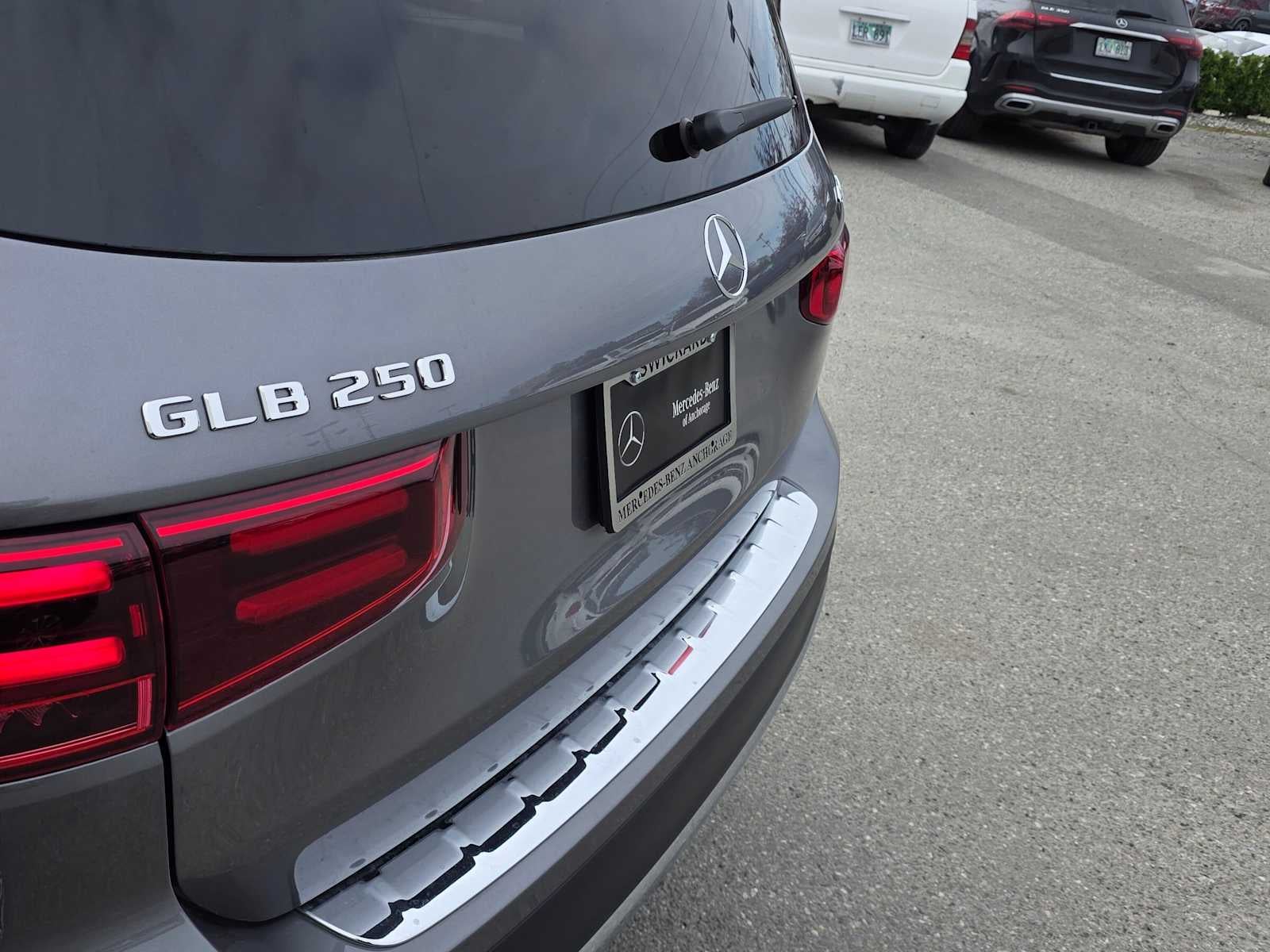 2026 Mercedes-Benz GLB 250 4MATIC® SUV