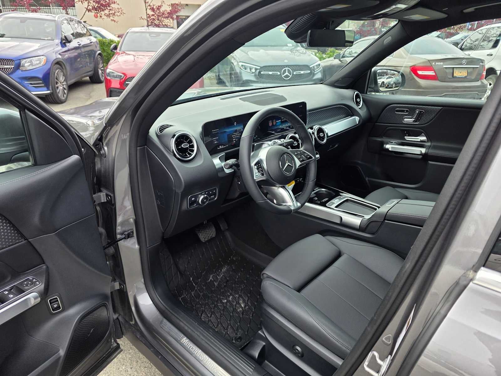 2026 Mercedes-Benz GLB 250 4MATIC® SUV