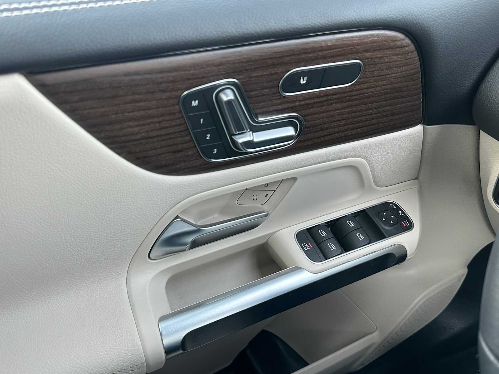 2026 Mercedes-Benz GLB 250 GLB 250