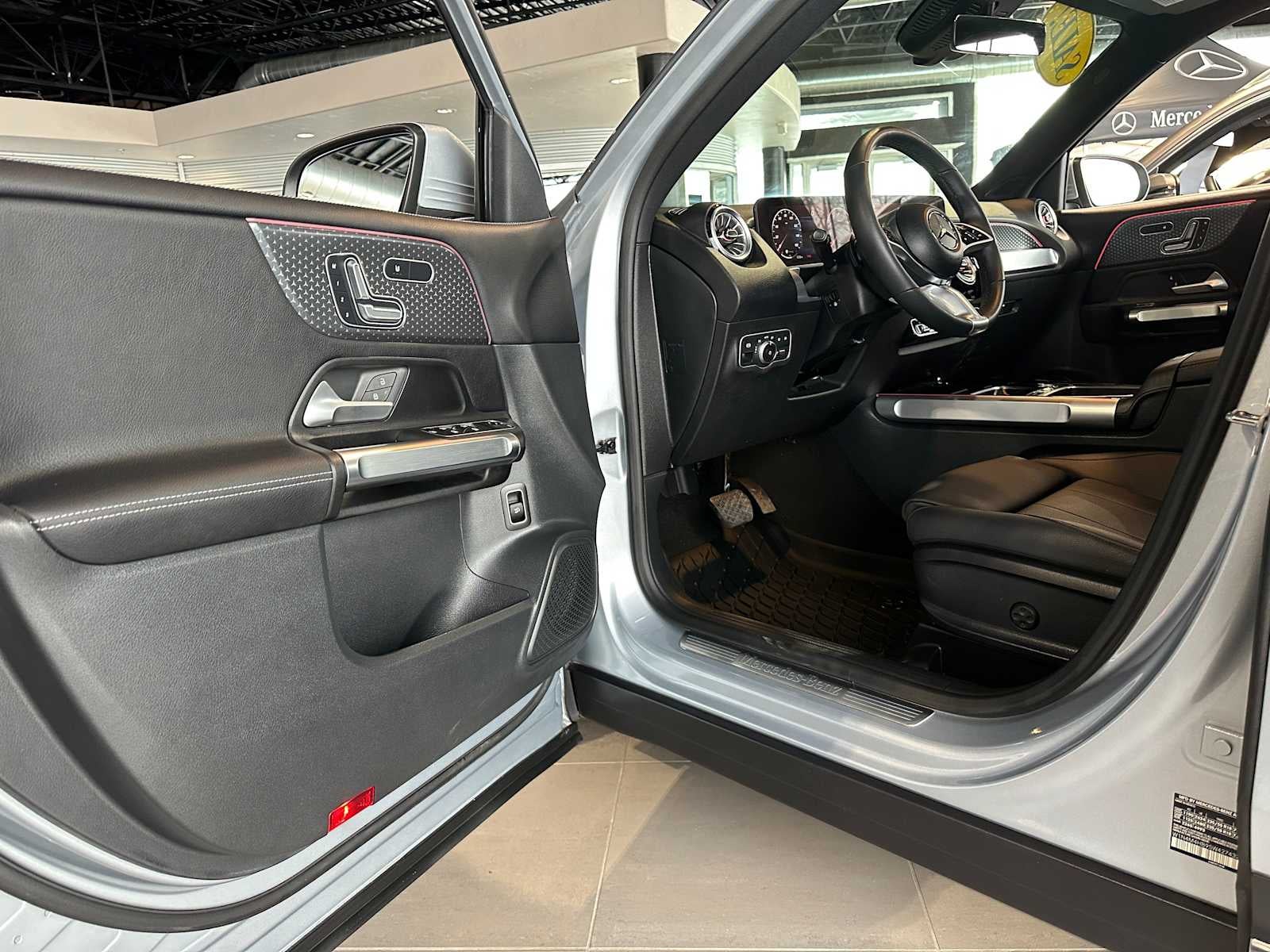 2025 Mercedes-Benz GLB 250 GLB 250