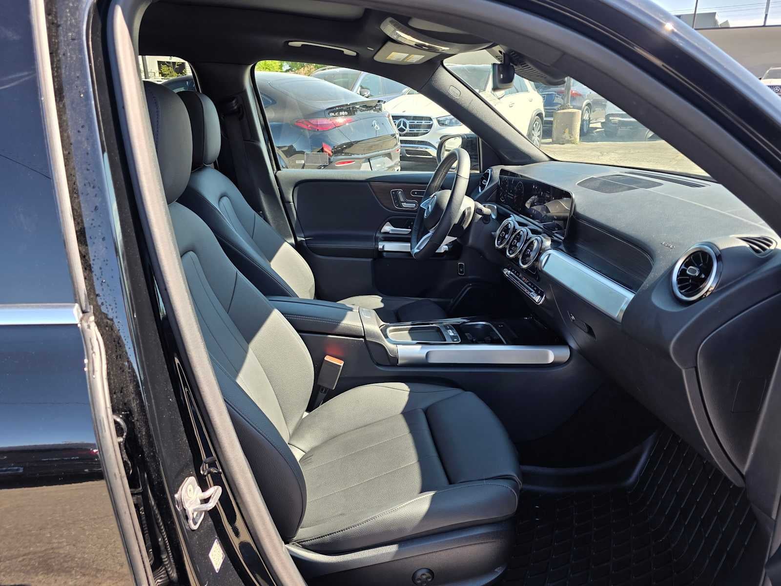 2026 Mercedes-Benz GLB 250 4MATIC® SUV