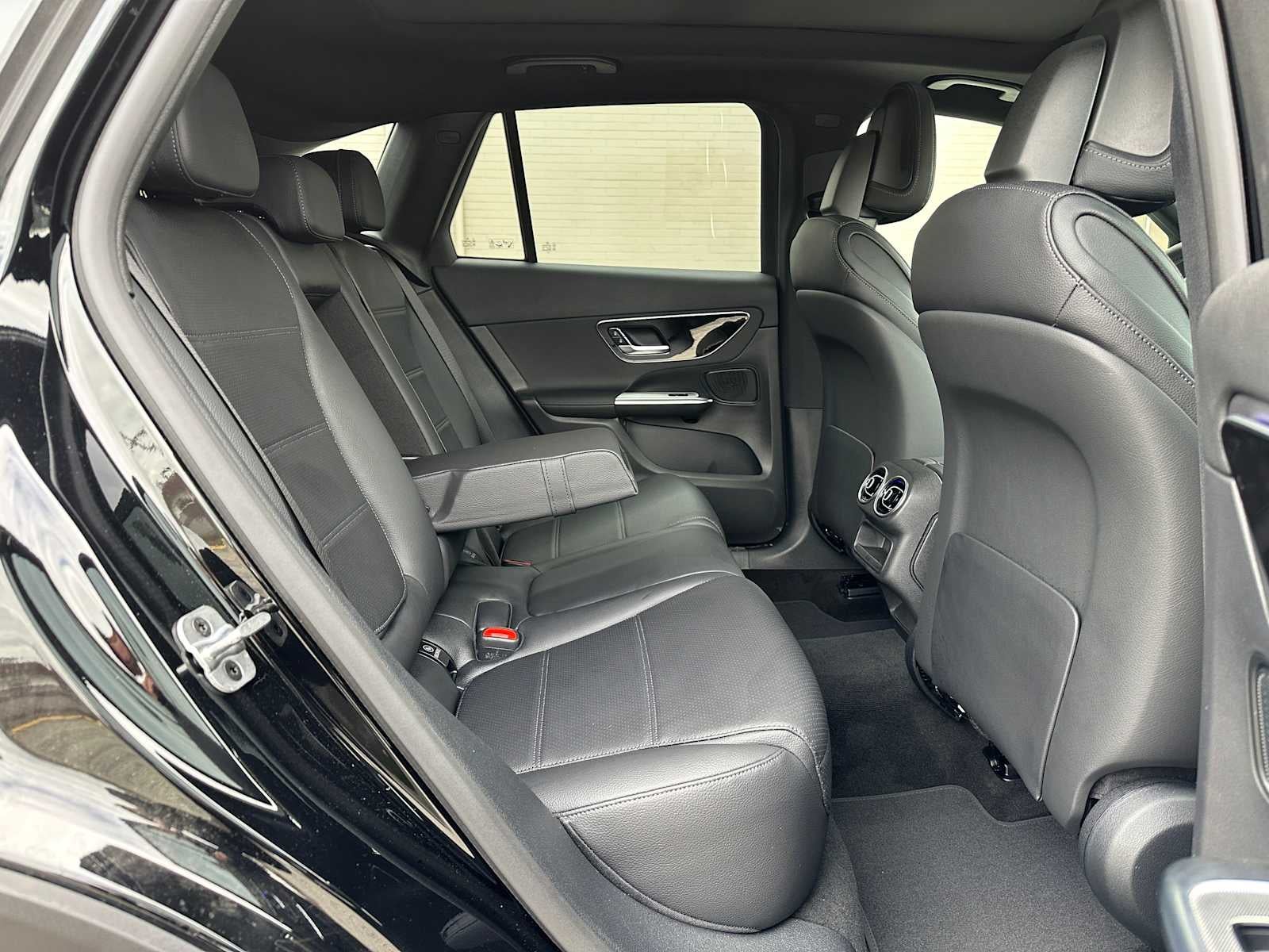 2025 Mercedes-Benz GLC GLC 300