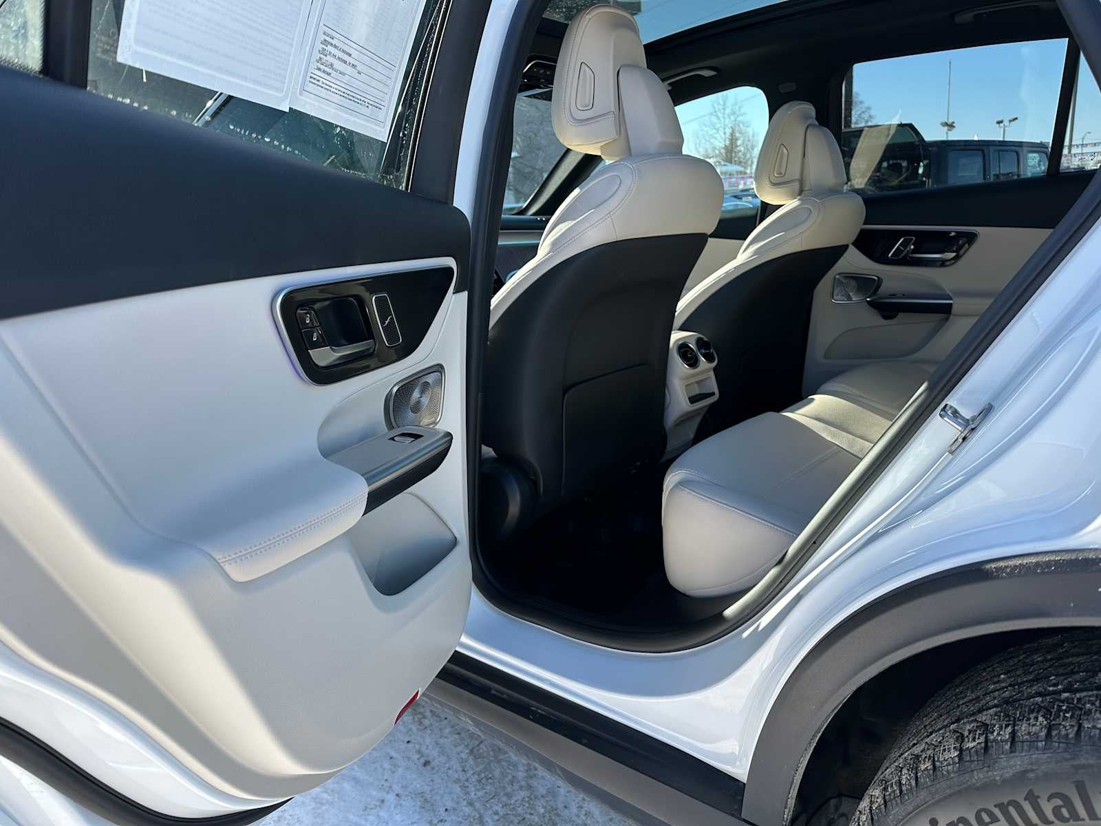 2025 Mercedes-Benz GLC 350e 4MATIC® SUV