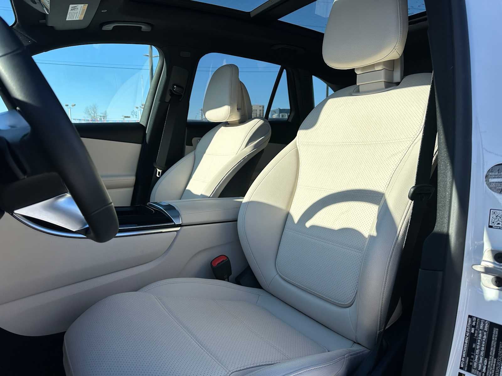 2025 Mercedes-Benz GLC 350e 4MATIC® SUV