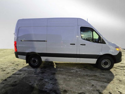 2026 Mercedes-Benz Sprinter 2500 Standard Roof I4 Diesel HO 144" RWD