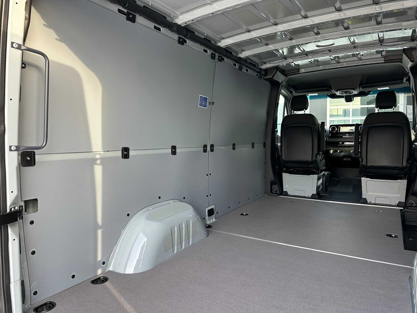 2025 Mercedes-Benz Sprinter 2500 Standard Roof I4 Diesel HO 144" AWD