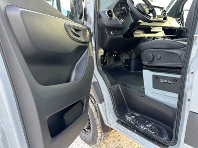2025 Mercedes-Benz Sprinter 2500 Standard Roof I4 Diesel HO 144" AWD