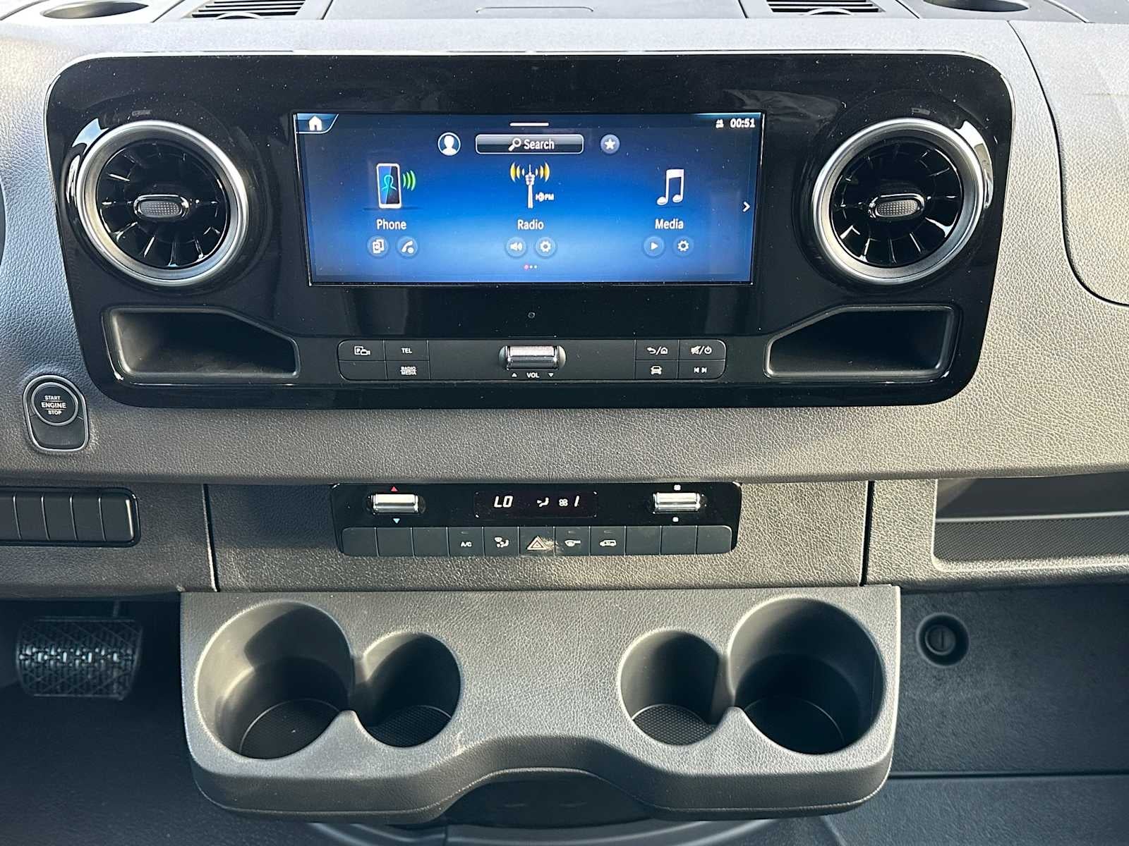 2025 Mercedes-Benz Sprinter 2500 Standard Roof I4 Diesel HO 144" AWD