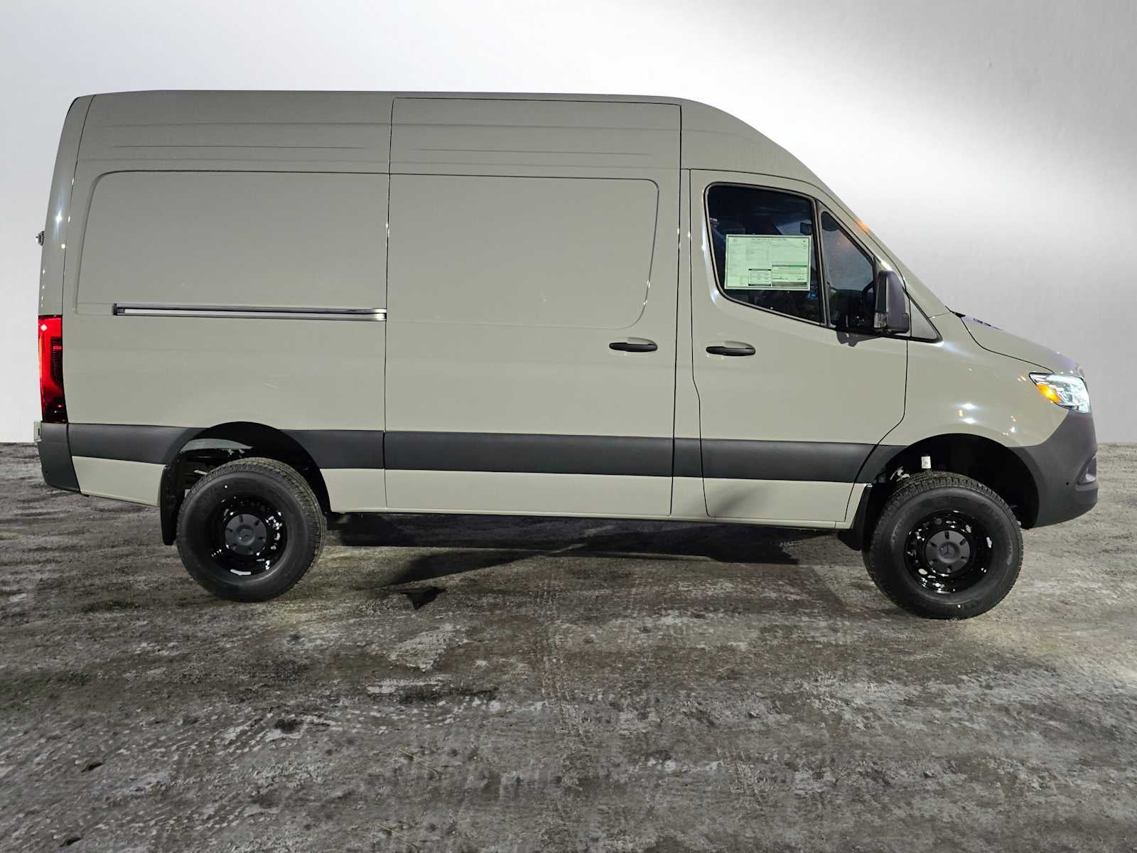 2026 Mercedes-Benz Sprinter 2500 Standard Roof I4 Diesel HO 144" AWD