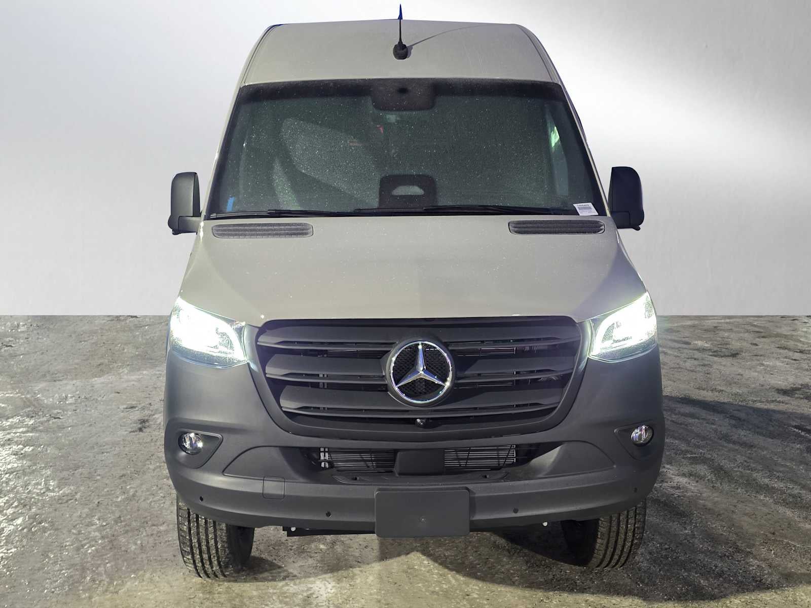 2026 Mercedes-Benz Sprinter 2500 Standard Roof I4 Diesel HO 144" AWD