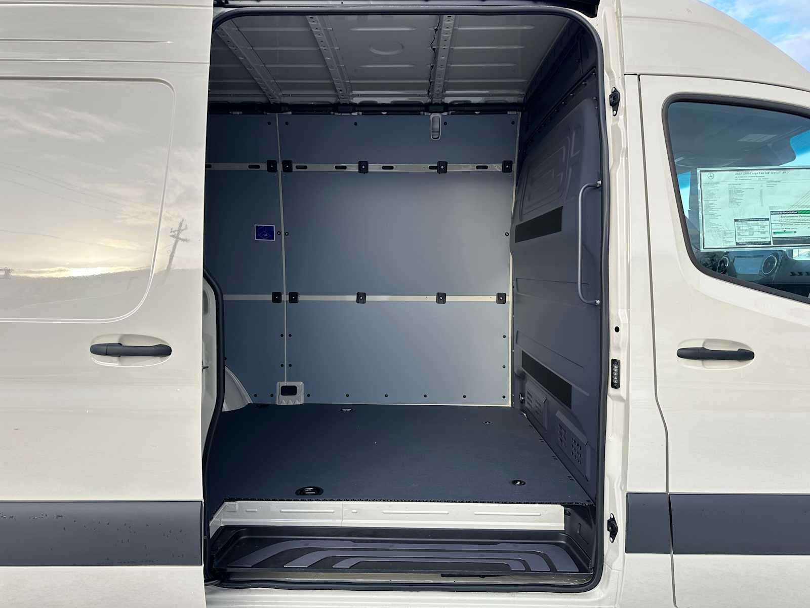 2025 Mercedes-Benz Sprinter 2500 Standard Roof I4 Diesel HO 144" AWD