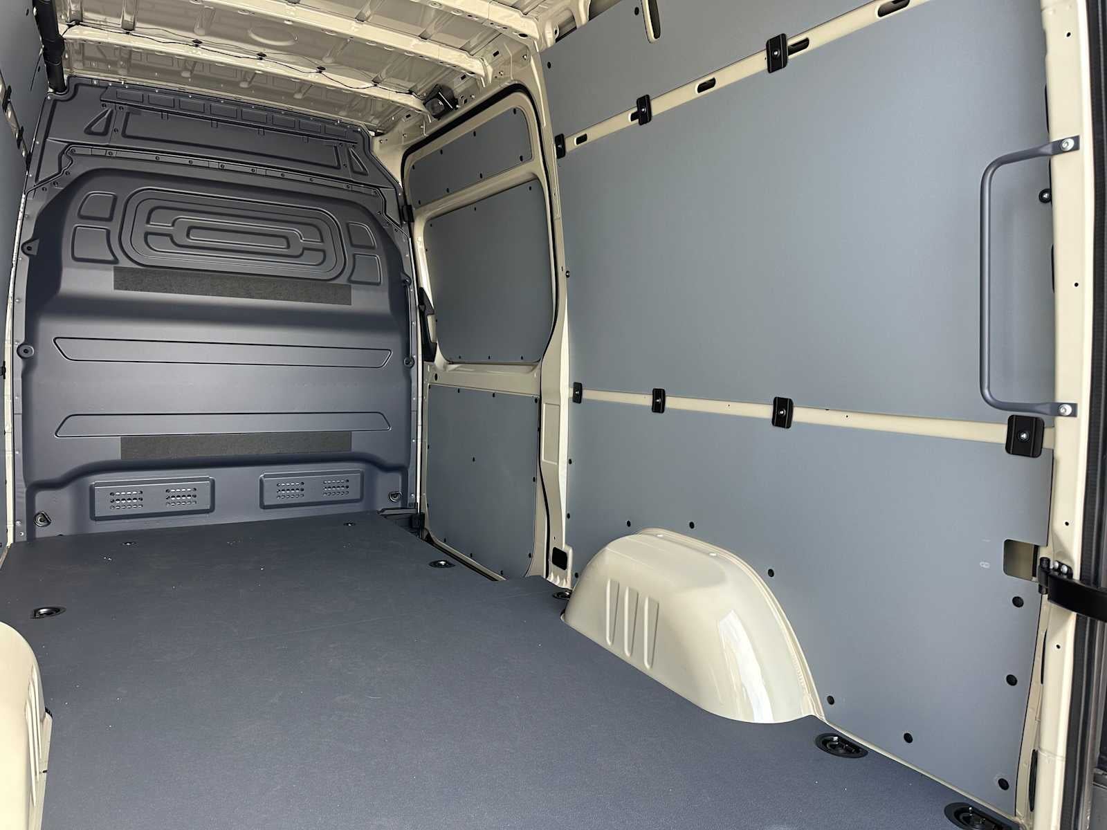 2025 Mercedes-Benz Sprinter 2500 Standard Roof I4 Diesel HO 144" AWD