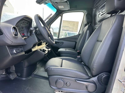 2025 Mercedes-Benz Sprinter 2500 Standard Roof I4 Diesel HO 144" AWD