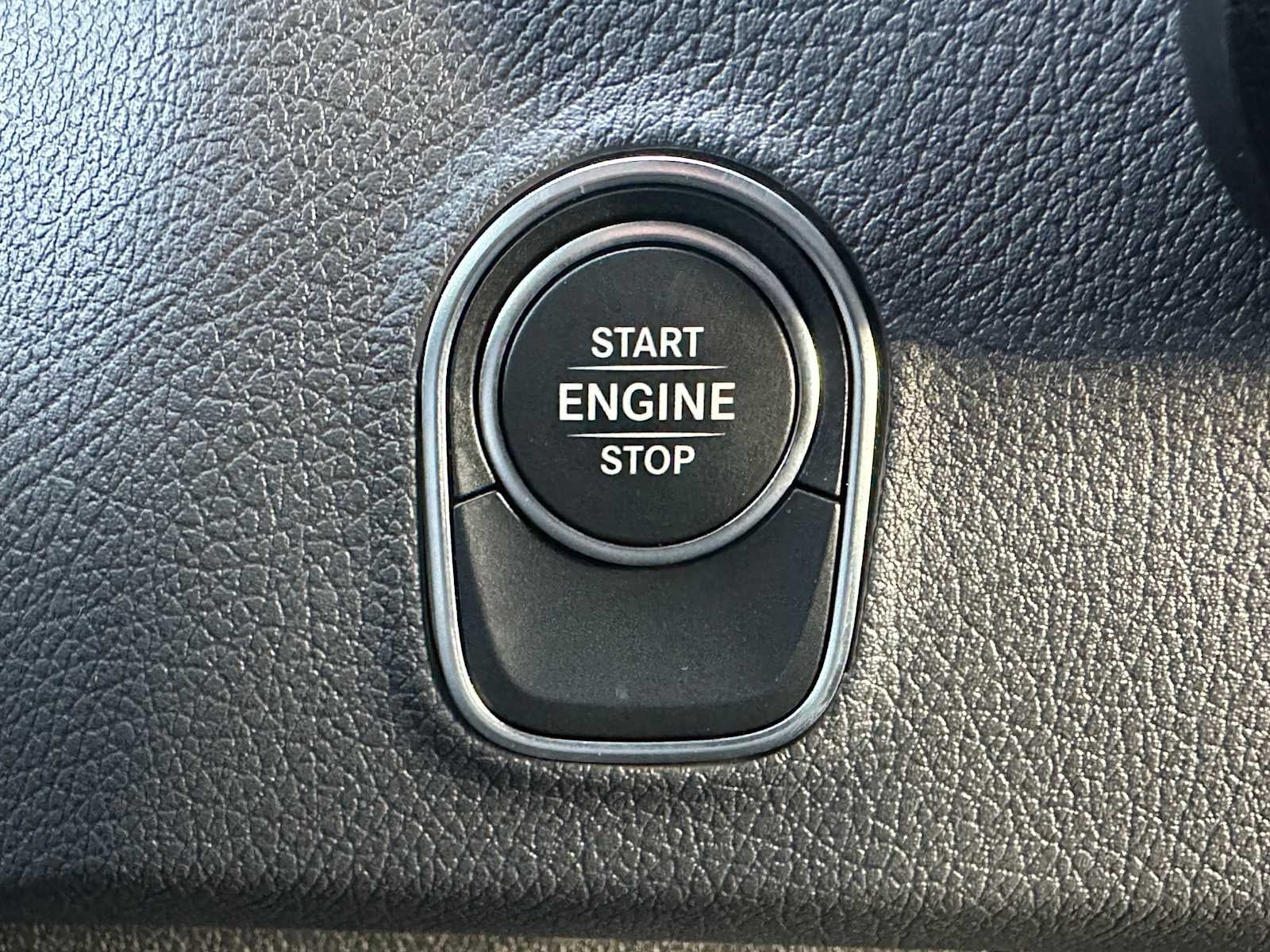 2025 Mercedes-Benz Sprinter 2500 Standard Roof I4 Diesel HO 144" AWD