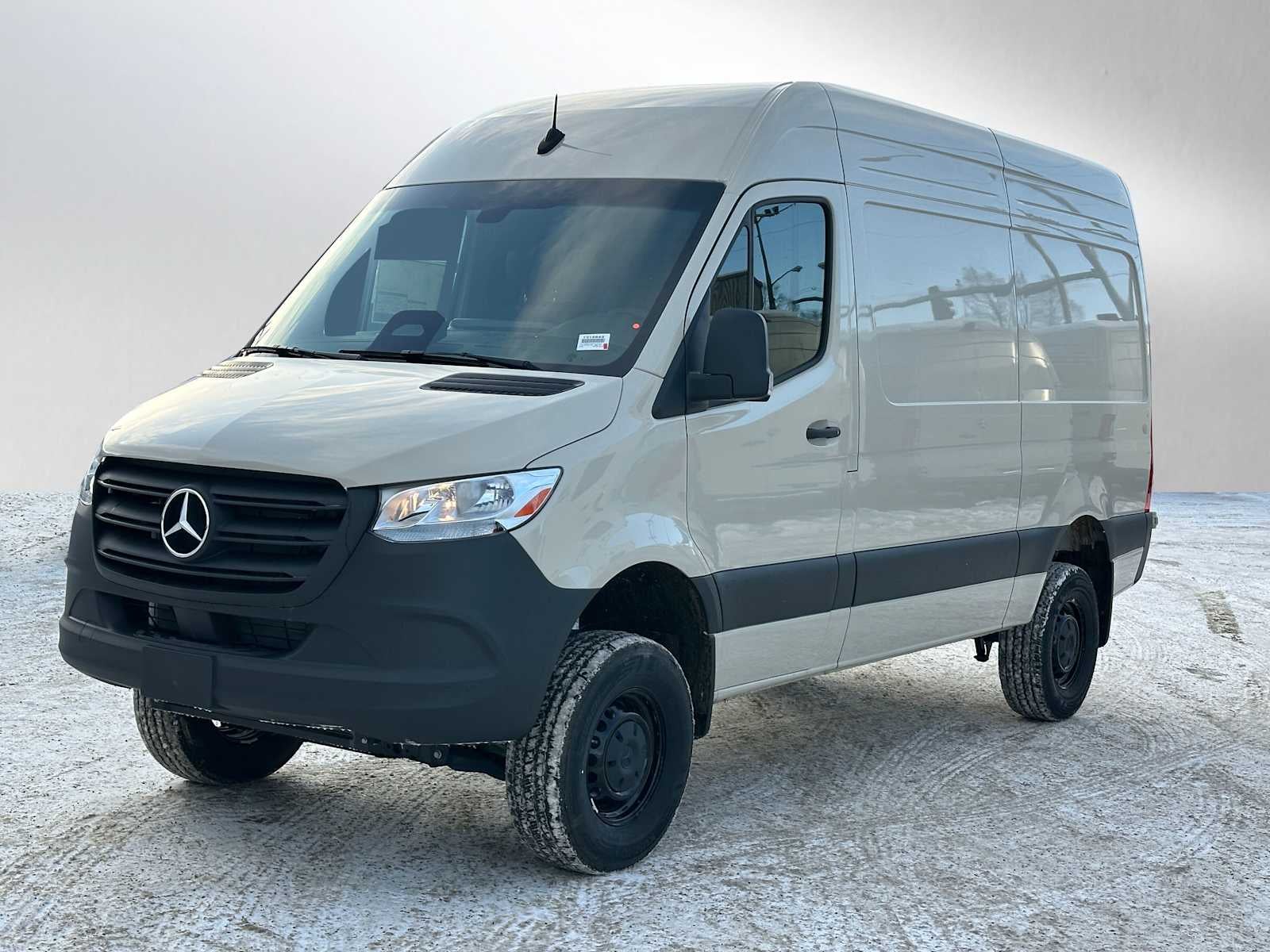 2025 Mercedes-Benz Sprinter 2500 Standard Roof I4 Diesel HO 144" AWD
