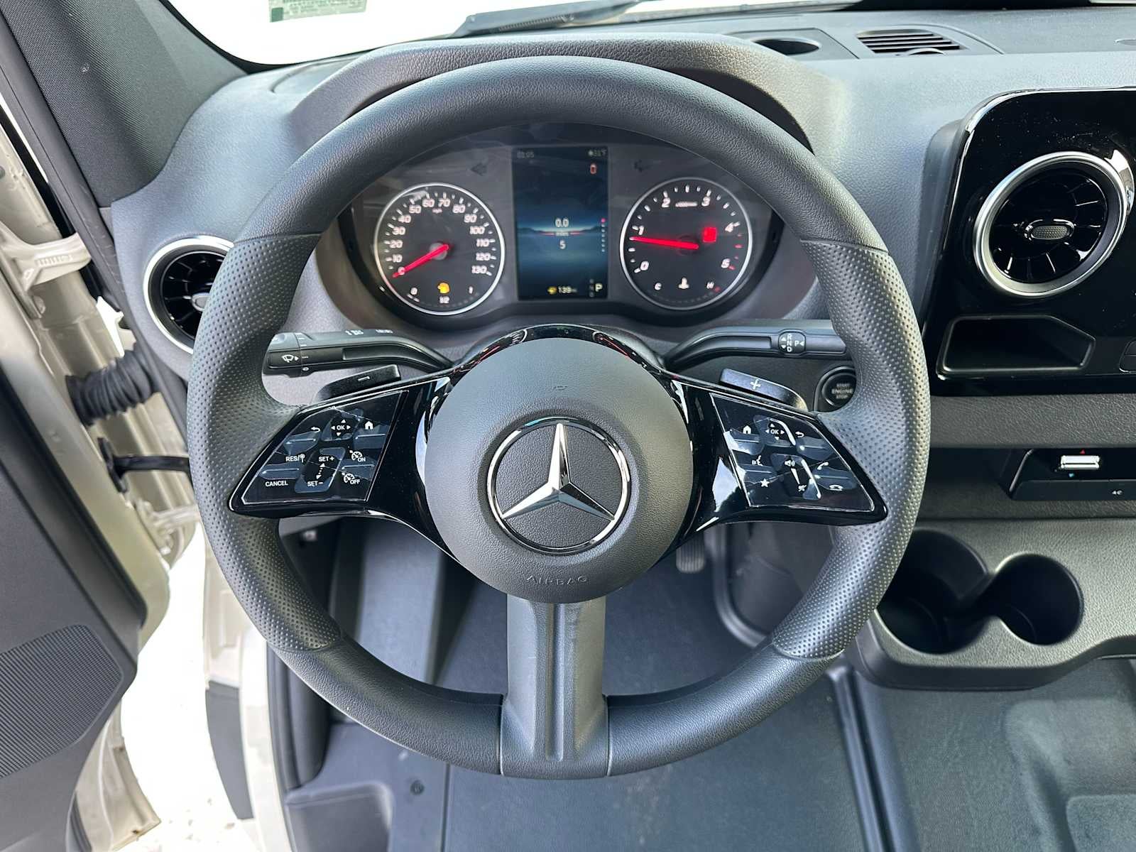 2025 Mercedes-Benz Sprinter 2500 Standard Roof I4 Diesel HO 144" AWD