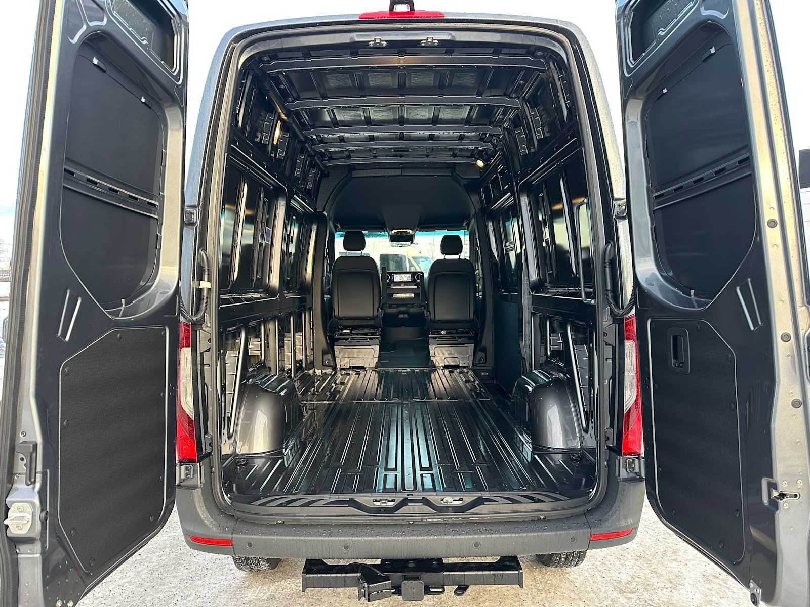 2026 Mercedes-Benz Sprinter 2500 Standard Roof I4 Diesel HO 144" AWD