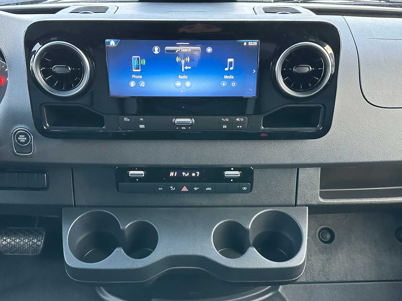 2026 Mercedes-Benz Sprinter 2500 Standard Roof I4 Diesel HO 144" AWD