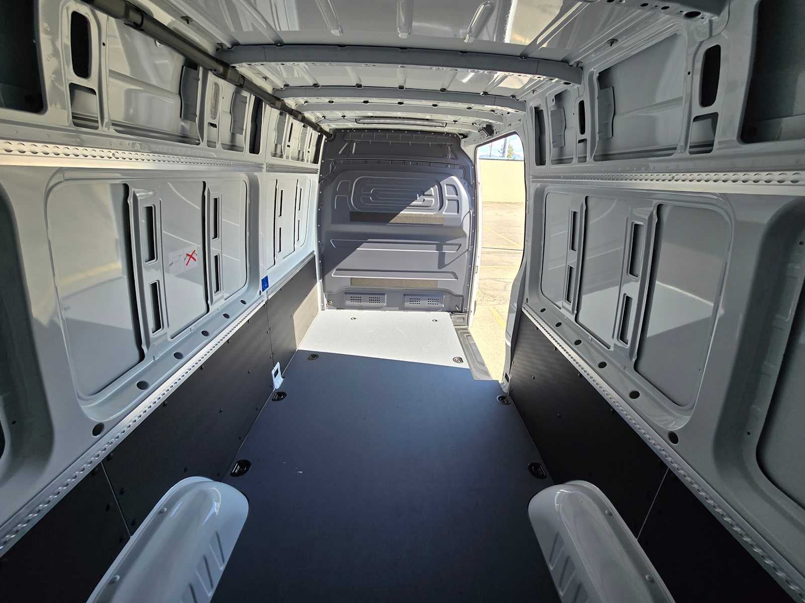 2024 Mercedes-Benz Sprinter 2500 High Roof I4 Diesel HO 170" RWD