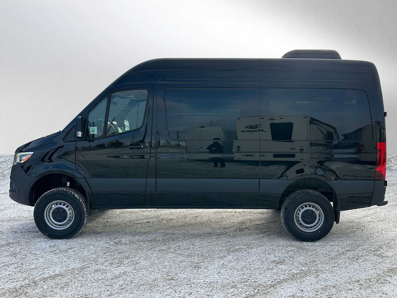 2026 Mercedes-Benz Sprinter 2500 Standard Roof I4 Diesel HO 144" AWD