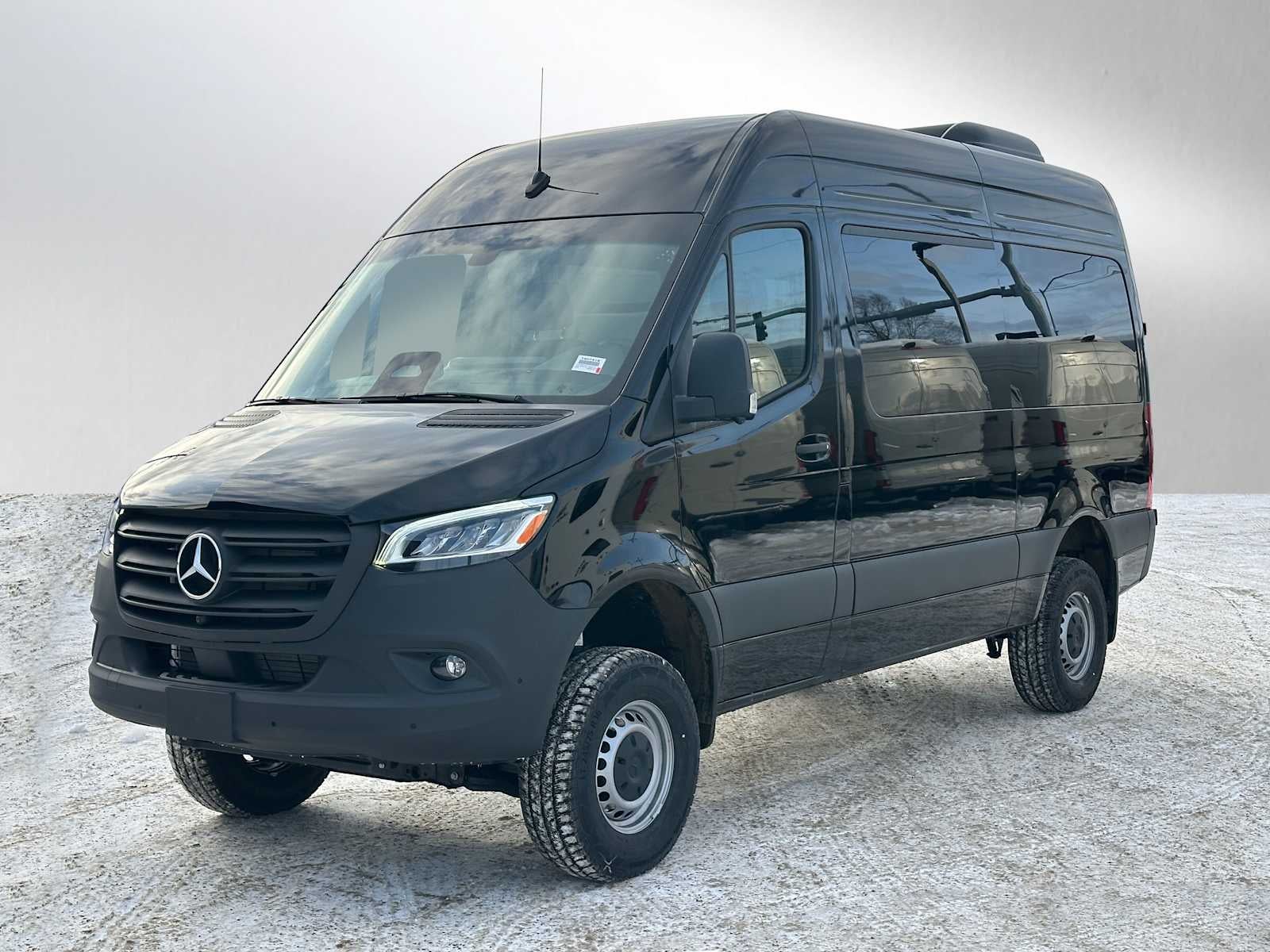 2026 Mercedes-Benz Sprinter 2500 Standard Roof I4 Diesel HO 144" AWD