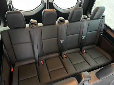 2021 Freightliner Sprinter 2500 Standard Roof V6 144" 4WD