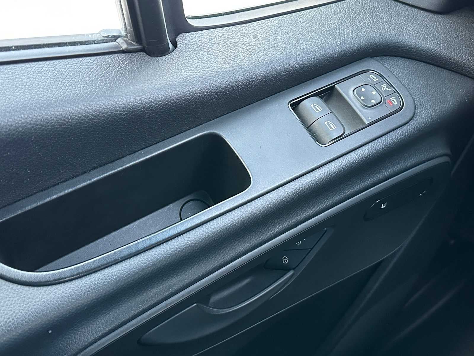 2021 Freightliner Sprinter 2500 Standard Roof V6 144" 4WD