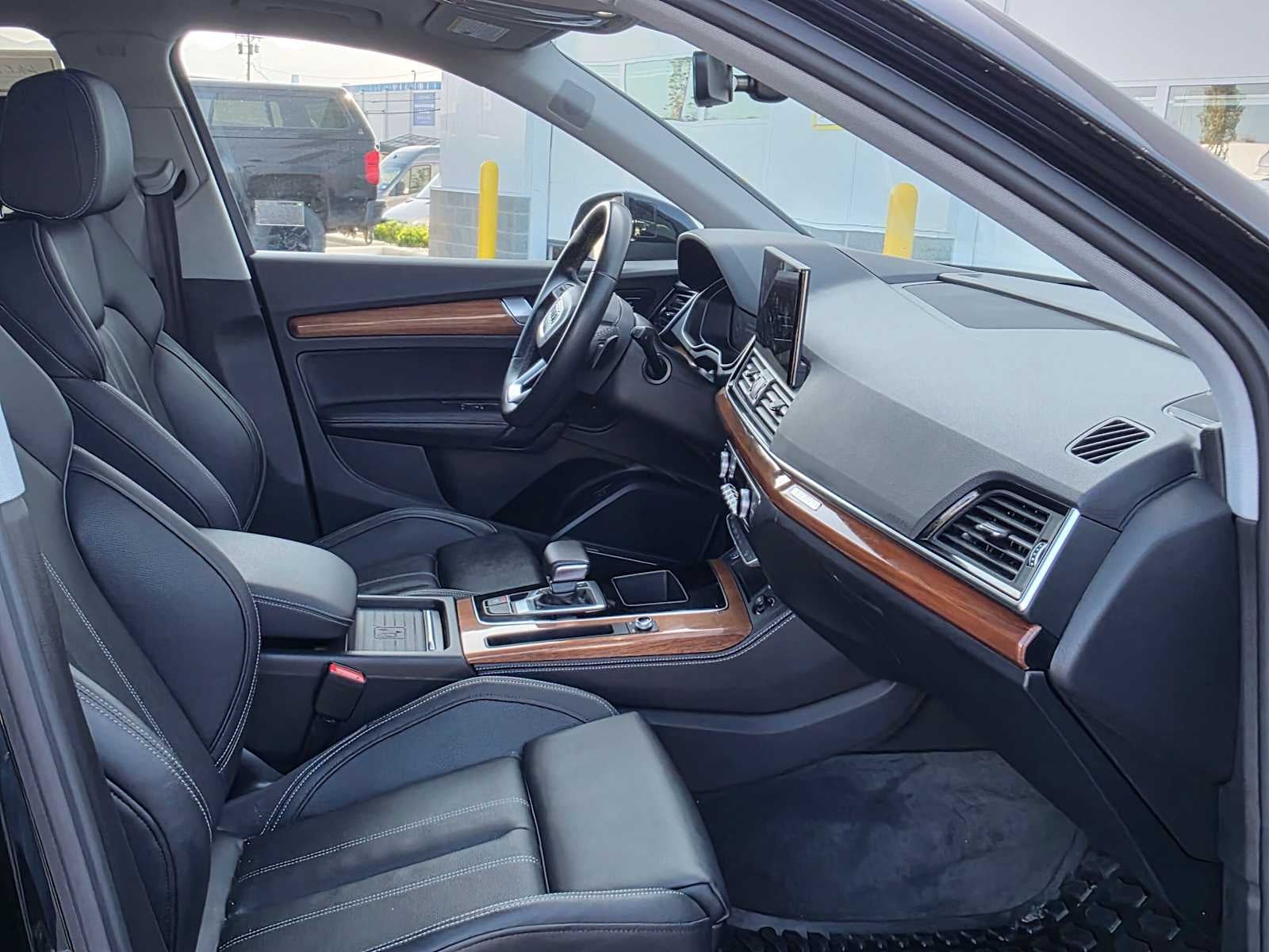 2023 Audi Q5 S line Prestige